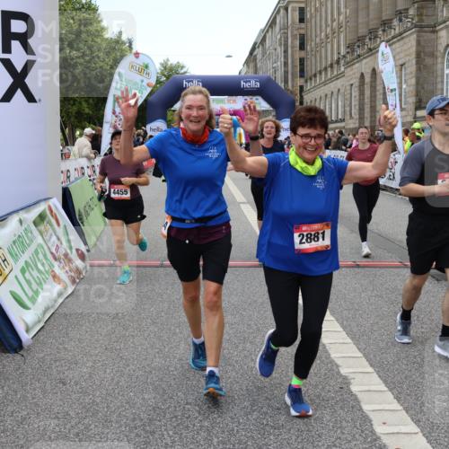 06.09.2026 - CURREX Alsterlauf Strokosch-Dieckow http://msf.ph/oto/10140132 06.09.2026 10:16:17 Ziel 2019, 2614, 2881, 2884, 3189, 3539, 3867, 4396, 4455, 5425, 5559, 5564, 5787, 5945 meine-sportfotos.de