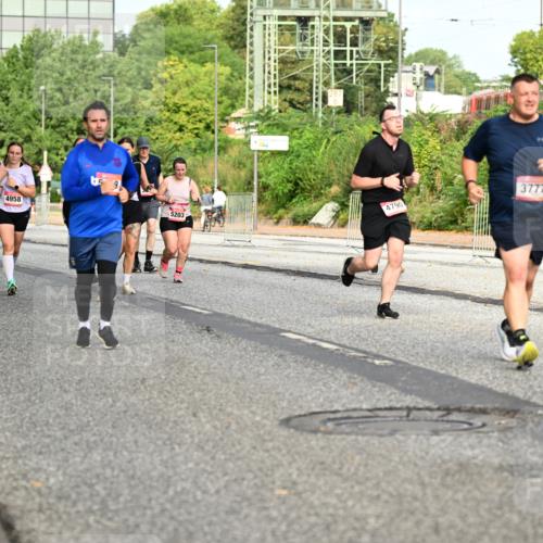 06.09.2026 - CURREX Alsterlauf Dr. Thomas Lammeyer http://msf.ph/oto/10140218 06.09.2026 10:07:55 Laufen 2205, 4958, 5, 9, 5203, 4790, 3777, 5524 meine-sportfotos.de