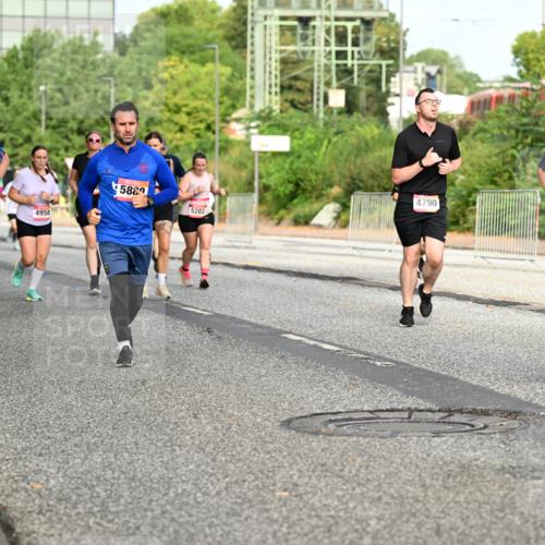 06.09.2026 - CURREX Alsterlauf Dr. Thomas Lammeyer http://msf.ph/oto/10140224 06.09.2026 10:07:56 Laufen 2205, 4958, 5889, 4790, 3777, 5203 meine-sportfotos.de