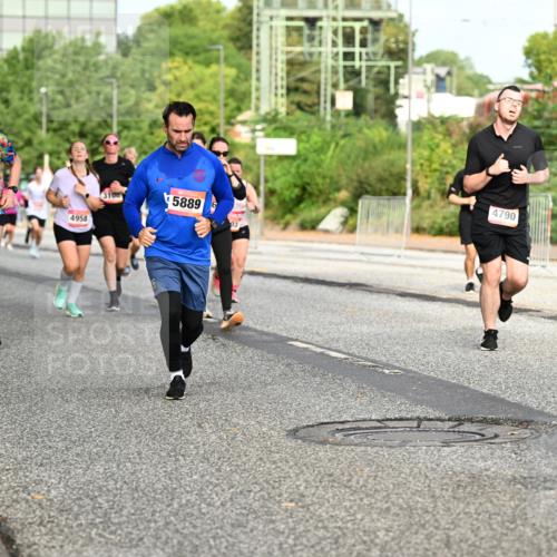 06.09.2026 - CURREX Alsterlauf Dr. Thomas Lammeyer http://msf.ph/oto/10140233 06.09.2026 10:07:56 Laufen 2205, 4958, 3108, 58896, 4790 meine-sportfotos.de