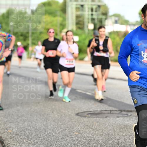 06.09.2026 - CURREX Alsterlauf Dr. Thomas Lammeyer http://msf.ph/oto/10140258 06.09.2026 10:07:59 Laufen 5889 meine-sportfotos.de