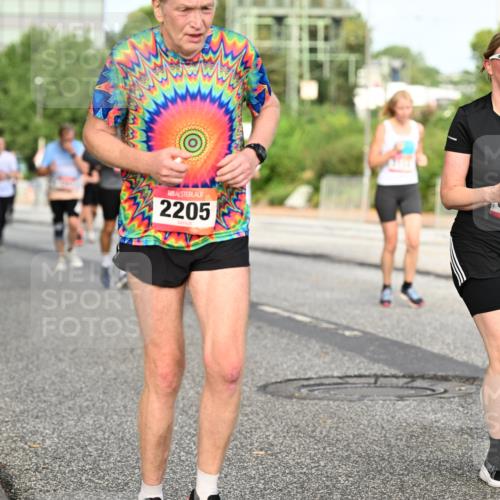 06.09.2026 - CURREX Alsterlauf Dr. Thomas Lammeyer http://msf.ph/oto/10140284 06.09.2026 10:08:02 Laufen 2205, 08 meine-sportfotos.de