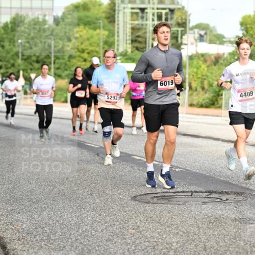 06.09.2026 - CURREX Alsterlauf Dr. Thomas Lammeyer http://msf.ph/oto/10140316 06.09.2026 10:08:05 Laufen 3761, 5292, 6019, 4409 meine-sportfotos.de