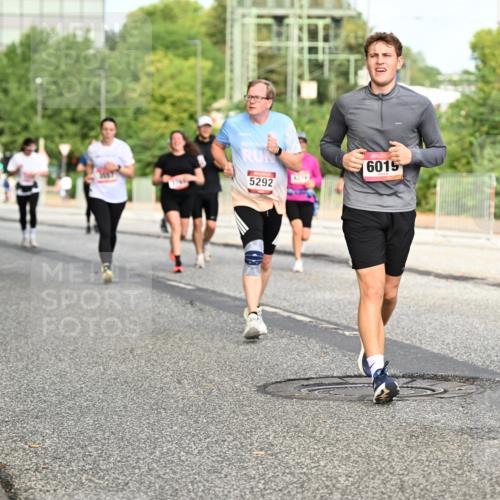 06.09.2026 - CURREX Alsterlauf Dr. Thomas Lammeyer http://msf.ph/oto/10140323 06.09.2026 10:08:06 Laufen 5292, 6015, 4409 meine-sportfotos.de