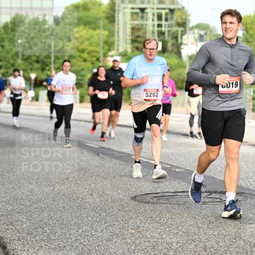 06.09.2026 - CURREX Alsterlauf Dr. Thomas Lammeyer http://msf.ph/oto/10140328 06.09.2026 10:08:06 Laufen 5292, 019 meine-sportfotos.de