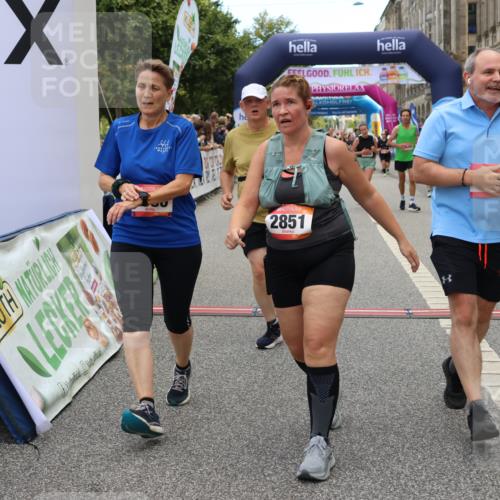 06.09.2026 - CURREX Alsterlauf Strokosch-Dieckow http://msf.ph/oto/10140334 06.09.2026 10:16:32 Ziel 2431, 2432, 2744, 2851, 2880, 2887, 2888, 3015, 3019, 3508, 3509, 3788, 4820, 4821, 5578, 6217, 8283 meine-sportfotos.de
