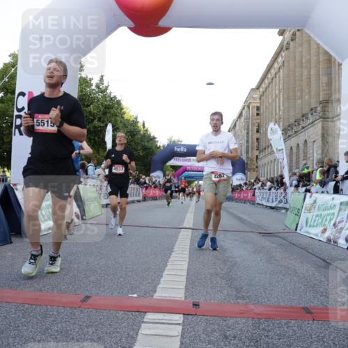 06.09.2026 - CURREX Alsterlauf Yannick Fuchs http://msf.ph/oto/10140359 06.09.2026 09:46:21 Ziel 2342, 2703, 3132, 4287, 4537, 4619, 4824, 5419, 5515, 5906, 6406, 8266 meine-sportfotos.de