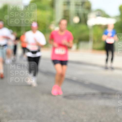 06.09.2026 - CURREX Alsterlauf Dr. Thomas Lammeyer http://msf.ph/oto/10140384 06.09.2026 10:08:13 Laufen  meine-sportfotos.de