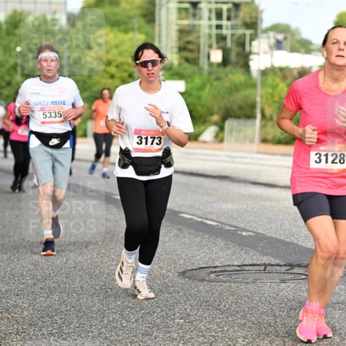 06.09.2026 - CURREX Alsterlauf Dr. Thomas Lammeyer http://msf.ph/oto/10140399 06.09.2026 10:08:14 Laufen 5335, 3173, 3128, 3663 meine-sportfotos.de