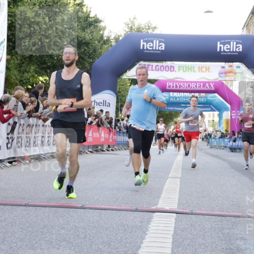 06.09.2026 - CURREX Alsterlauf Yannick Fuchs http://msf.ph/oto/10140408 06.09.2026 09:46:23 Ziel 2342, 2703, 3132, 4183, 4287, 4537, 4619, 4824, 5419, 5515, 6224 meine-sportfotos.de