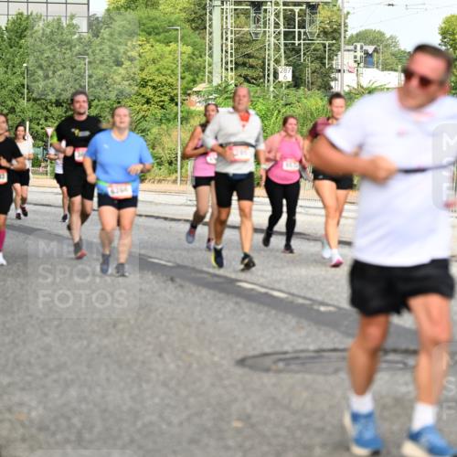 06.09.2026 - CURREX Alsterlauf Dr. Thomas Lammeyer http://msf.ph/oto/10140462 06.09.2026 10:08:23 Laufen 6237, 1235, 2443, 6286 meine-sportfotos.de