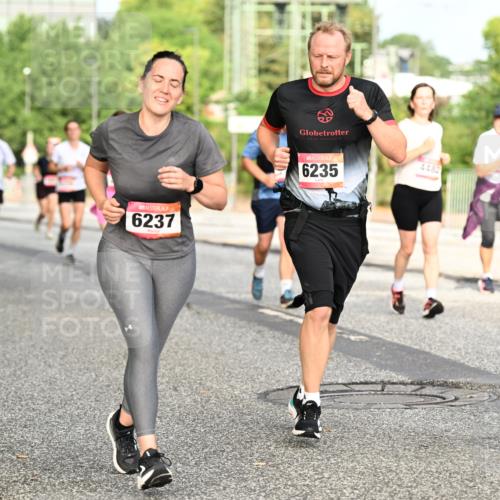 06.09.2026 - CURREX Alsterlauf Dr. Thomas Lammeyer http://msf.ph/oto/10140540 06.09.2026 10:08:31 Laufen 15420, 620, 6237, 6235, 4482 meine-sportfotos.de