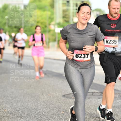06.09.2026 - CURREX Alsterlauf Dr. Thomas Lammeyer http://msf.ph/oto/10140546 06.09.2026 10:08:32 Laufen 6237, 6235 meine-sportfotos.de