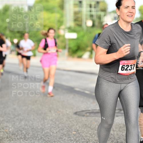 06.09.2026 - CURREX Alsterlauf Dr. Thomas Lammeyer http://msf.ph/oto/10140548 06.09.2026 10:08:32 Laufen 6237, 6235 meine-sportfotos.de