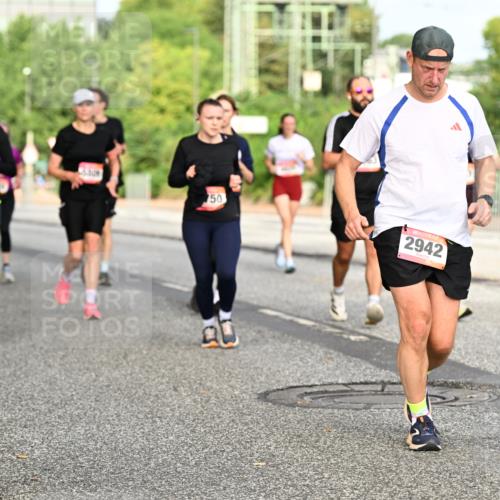 06.09.2026 - CURREX Alsterlauf Dr. Thomas Lammeyer http://msf.ph/oto/10140621 06.09.2026 10:08:40 Laufen 2822, 50, 2942 meine-sportfotos.de