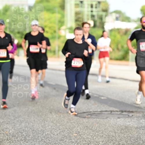 06.09.2026 - CURREX Alsterlauf Dr. Thomas Lammeyer http://msf.ph/oto/10140631 06.09.2026 10:08:41 Laufen 2755, 294 meine-sportfotos.de