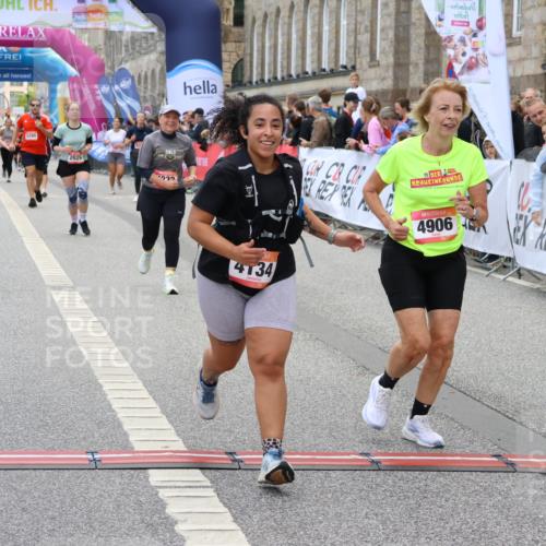 06.09.2026 - CURREX Alsterlauf Strokosch-Dieckow http://msf.ph/oto/10140651 06.09.2026 10:18:07 Ziel 1297, 2026, 2920, 2928, 3018, 3917, 4134, 4232, 4906, 4915 meine-sportfotos.de