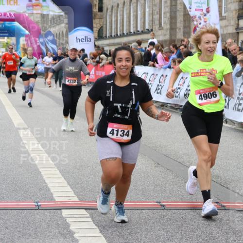06.09.2026 - CURREX Alsterlauf Strokosch-Dieckow http://msf.ph/oto/10140667 06.09.2026 10:18:08 Ziel 1297, 2026, 2208, 2209, 2920, 2928, 3018, 3917, 4134, 4232, 4906, 4915 meine-sportfotos.de