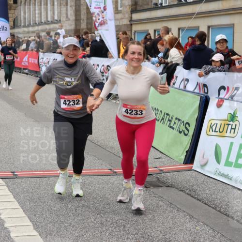 06.09.2026 - CURREX Alsterlauf Strokosch-Dieckow http://msf.ph/oto/10140711 06.09.2026 10:18:11 Ziel 1297, 2026, 2208, 2209, 2262, 3018, 3917, 4134, 4232, 4906, 4915, 6339, 8290 meine-sportfotos.de