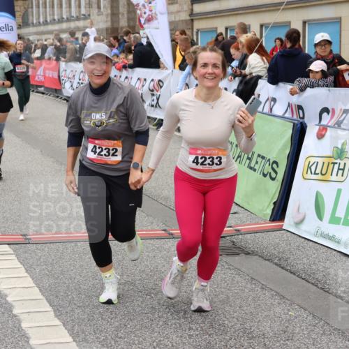06.09.2026 - CURREX Alsterlauf Strokosch-Dieckow http://msf.ph/oto/10140732 06.09.2026 10:18:12 Ziel 1297, 2026, 2208, 2209, 2262, 3917, 4134, 4232, 4906, 5050, 6339, 8290 meine-sportfotos.de