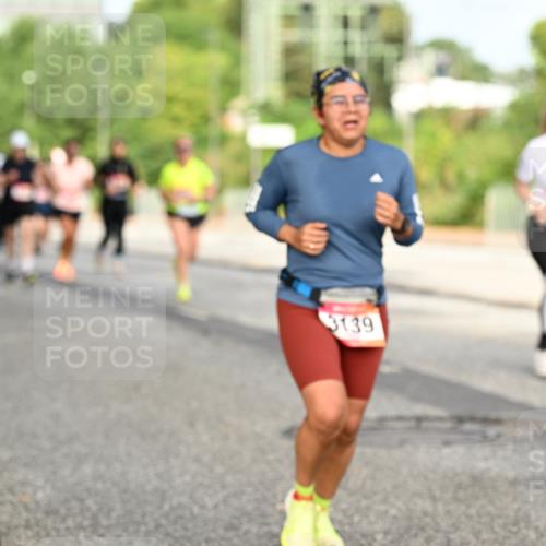 06.09.2026 - CURREX Alsterlauf Dr. Thomas Lammeyer http://msf.ph/oto/10140752 06.09.2026 10:08:55 Laufen 3139 meine-sportfotos.de