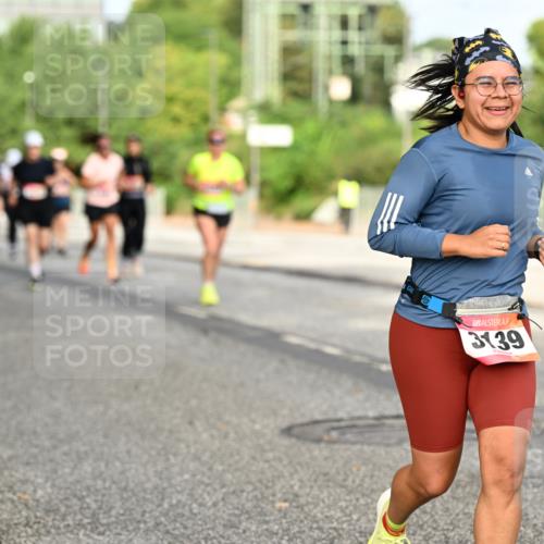 06.09.2026 - CURREX Alsterlauf Dr. Thomas Lammeyer http://msf.ph/oto/10140757 06.09.2026 10:08:56 Laufen 3139 meine-sportfotos.de