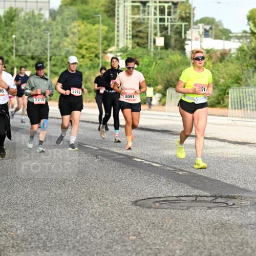 06.09.2026 - CURREX Alsterlauf Dr. Thomas Lammeyer http://msf.ph/oto/10140776 06.09.2026 10:08:58 Laufen 3901, 2596, 2218, 8091, 2215, 01 meine-sportfotos.de