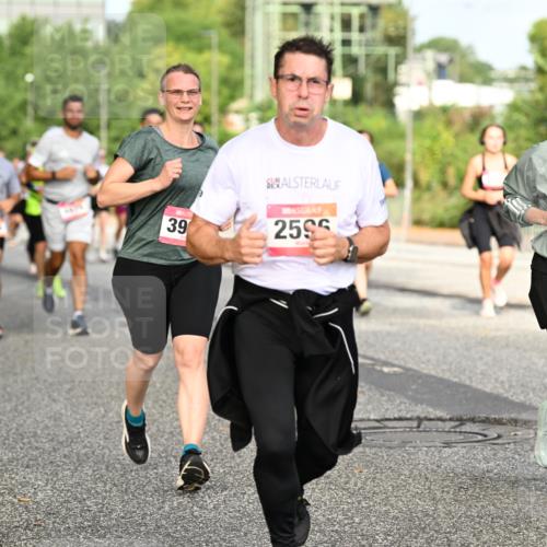 06.09.2026 - CURREX Alsterlauf Dr. Thomas Lammeyer http://msf.ph/oto/10140818 06.09.2026 10:09:03 Laufen 39, 25, 2215 meine-sportfotos.de