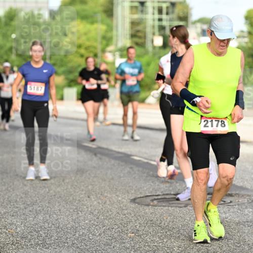 06.09.2026 - CURREX Alsterlauf Dr. Thomas Lammeyer http://msf.ph/oto/10140876 06.09.2026 10:09:09 Laufen 5187, 2178 meine-sportfotos.de
