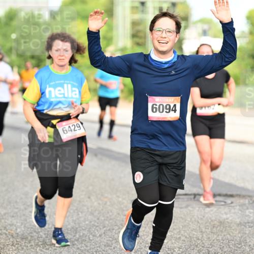 06.09.2026 - CURREX Alsterlauf Dr. Thomas Lammeyer http://msf.ph/oto/10140990 06.09.2026 10:09:24 Laufen 6429, 6094 meine-sportfotos.de