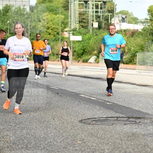 06.09.2026 - CURREX Alsterlauf Dr. Thomas Lammeyer http://msf.ph/oto/10141012 06.09.2026 10:09:27 Laufen 3859, 3516, 3342, 2818 meine-sportfotos.de