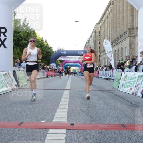 06.09.2026 - CURREX Alsterlauf Yannick Fuchs http://msf.ph/oto/10141048 06.09.2026 09:46:33 Ziel 2563, 2683, 2752, 3182, 4183, 4663, 6109, 6224 meine-sportfotos.de