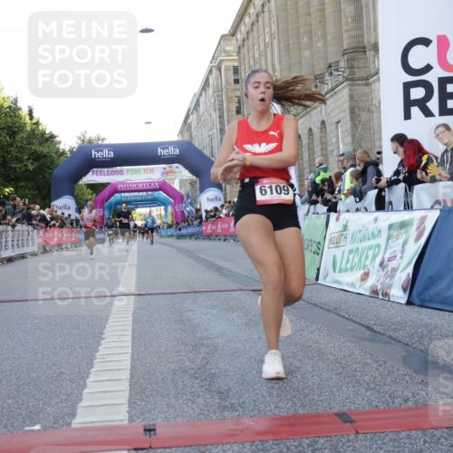 06.09.2026 - CURREX Alsterlauf Yannick Fuchs http://msf.ph/oto/10141075 06.09.2026 09:46:34 Ziel 2563, 2683, 2752, 3182, 4183, 4663, 5544, 6109, 6224 meine-sportfotos.de