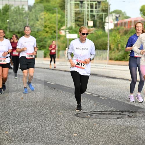 06.09.2026 - CURREX Alsterlauf Dr. Thomas Lammeyer http://msf.ph/oto/10141126 06.09.2026 10:09:39 Laufen 4595, 4596, 3017, 5371, 30 meine-sportfotos.de