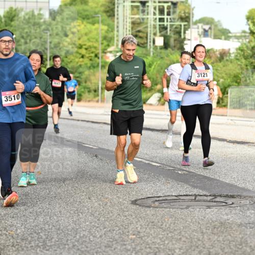 06.09.2026 - CURREX Alsterlauf Dr. Thomas Lammeyer http://msf.ph/oto/10141260 06.09.2026 10:09:56 Laufen 3643, 3510, 5183, 3121 meine-sportfotos.de