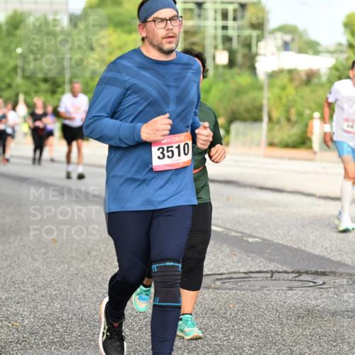 06.09.2026 - CURREX Alsterlauf Dr. Thomas Lammeyer http://msf.ph/oto/10141280 06.09.2026 10:09:58 Laufen 3510, 3418 meine-sportfotos.de
