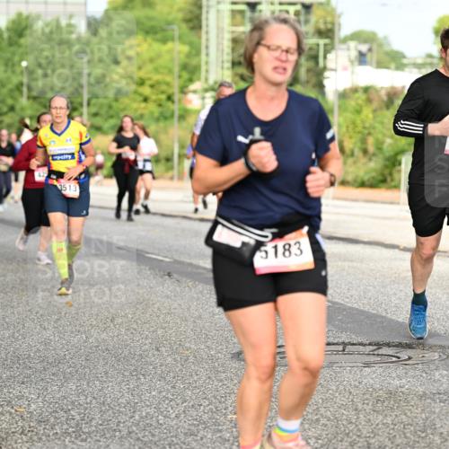 06.09.2026 - CURREX Alsterlauf Dr. Thomas Lammeyer http://msf.ph/oto/10141314 06.09.2026 10:10:02 Laufen 3513, 5183, 3643 meine-sportfotos.de