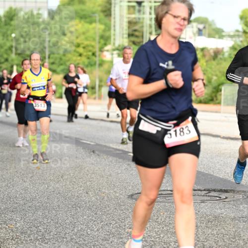 06.09.2026 - CURREX Alsterlauf Dr. Thomas Lammeyer http://msf.ph/oto/10141315 06.09.2026 10:10:02 Laufen 3513, 5183, 3643 meine-sportfotos.de