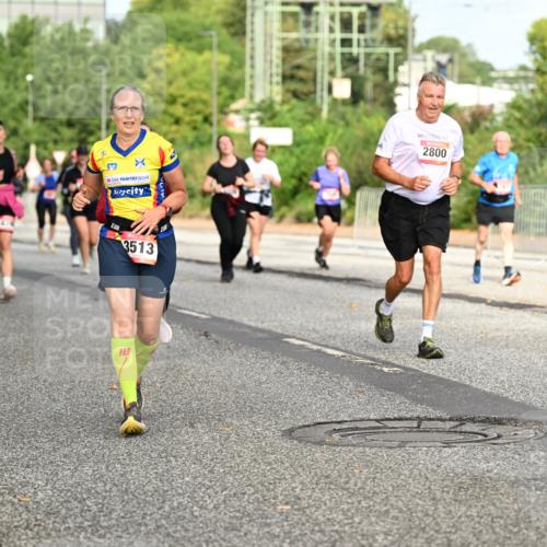 06.09.2026 - CURREX Alsterlauf Dr. Thomas Lammeyer http://msf.ph/oto/10141331 06.09.2026 10:10:04 Laufen 5715, 3513, 2800 meine-sportfotos.de
