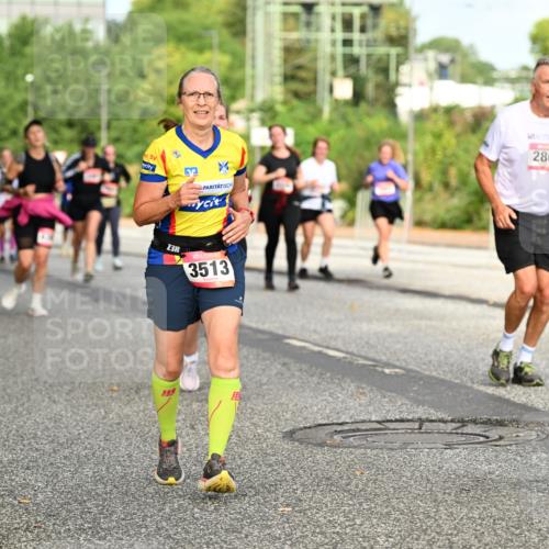 06.09.2026 - CURREX Alsterlauf Dr. Thomas Lammeyer http://msf.ph/oto/10141339 06.09.2026 10:10:05 Laufen 5715, 2800, 3, 3513 meine-sportfotos.de