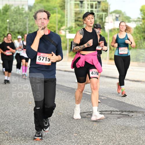 06.09.2026 - CURREX Alsterlauf Dr. Thomas Lammeyer http://msf.ph/oto/10141378 06.09.2026 10:10:09 Laufen 46, 4981, 5715, 439, 5506 meine-sportfotos.de