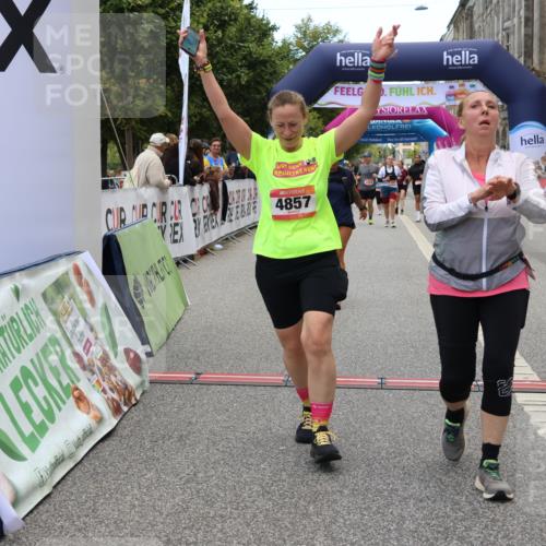 06.09.2026 - CURREX Alsterlauf Strokosch-Dieckow http://msf.ph/oto/10141384 06.09.2026 10:18:49 Ziel 2872, 3324, 3325, 3421, 3875, 3879, 4406, 4560, 4857, 5394, 5489, 6067 meine-sportfotos.de