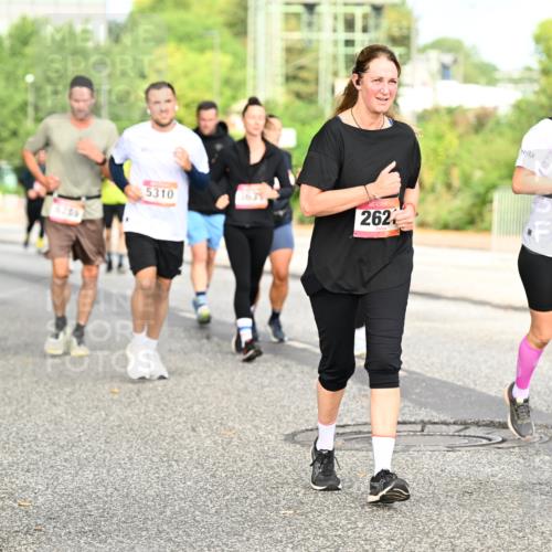06.09.2026 - CURREX Alsterlauf Dr. Thomas Lammeyer http://msf.ph/oto/10141426 06.09.2026 10:10:15 Laufen 5310, 6015, 3639, 262, 4885, 36 meine-sportfotos.de