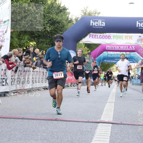 06.09.2026 - CURREX Alsterlauf Yannick Fuchs http://msf.ph/oto/10141525 06.09.2026 09:46:42 Ziel 2556, 3432, 3617, 4716, 4877, 4890, 5430, 5544, 8249 meine-sportfotos.de