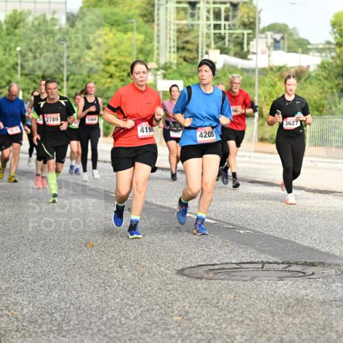 06.09.2026 - CURREX Alsterlauf Dr. Thomas Lammeyer http://msf.ph/oto/10141625 06.09.2026 10:10:38 Laufen 3134, 2789, 5966, 3414, 419, 4205, 96, 3627 meine-sportfotos.de