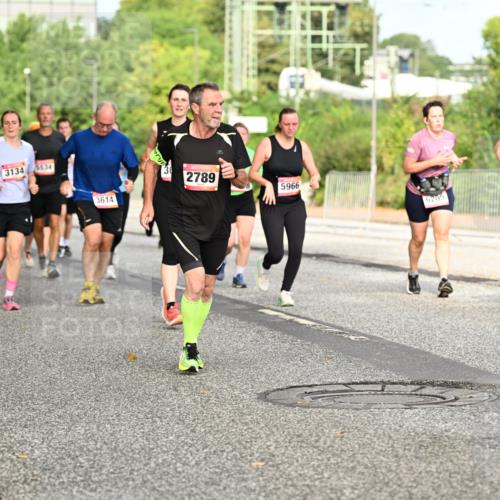 06.09.2026 - CURREX Alsterlauf Dr. Thomas Lammeyer http://msf.ph/oto/10141654 06.09.2026 10:10:42 Laufen 3134, 534, 3614, 2789, 5966, 6205, 2644 meine-sportfotos.de