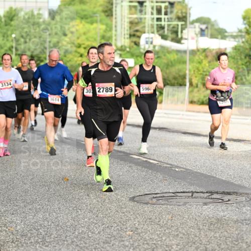 06.09.2026 - CURREX Alsterlauf Dr. Thomas Lammeyer http://msf.ph/oto/10141655 06.09.2026 10:10:42 Laufen 3134, 3614, 30, 2789, 5964, 2644, 6205 meine-sportfotos.de