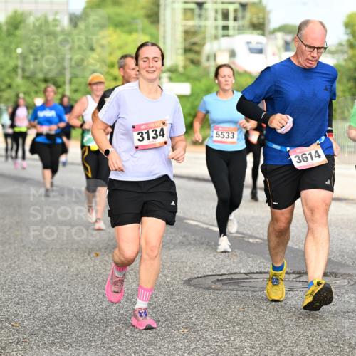 06.09.2026 - CURREX Alsterlauf Dr. Thomas Lammeyer http://msf.ph/oto/10141684 06.09.2026 10:10:45 Laufen 3134, 5533, 3614, 4528, 3 meine-sportfotos.de
