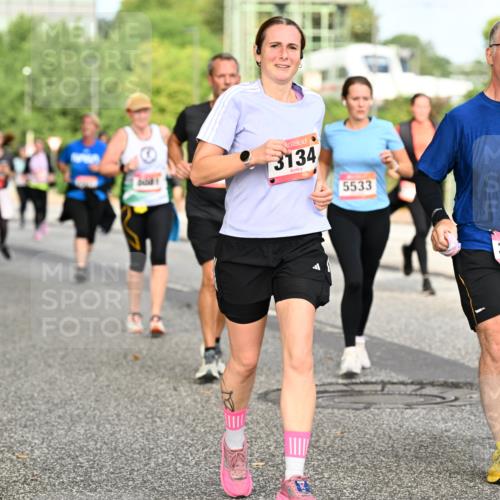 06.09.2026 - CURREX Alsterlauf Dr. Thomas Lammeyer http://msf.ph/oto/10141689 06.09.2026 10:10:46 Laufen 3134, 5533, 3614 meine-sportfotos.de