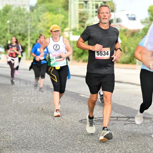 06.09.2026 - CURREX Alsterlauf Dr. Thomas Lammeyer http://msf.ph/oto/10141704 06.09.2026 10:10:47 Laufen 808, 5534, 5, 313 meine-sportfotos.de